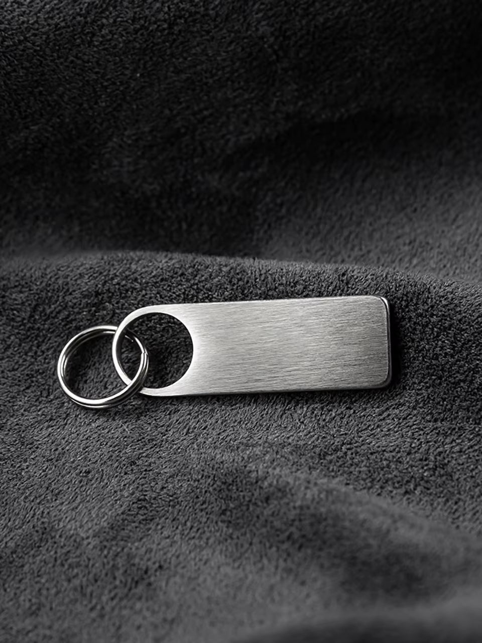 Edelstahl-Schlüsselanhänger „Klein Anti-Lost“ – kompakt, individuell gravierbar